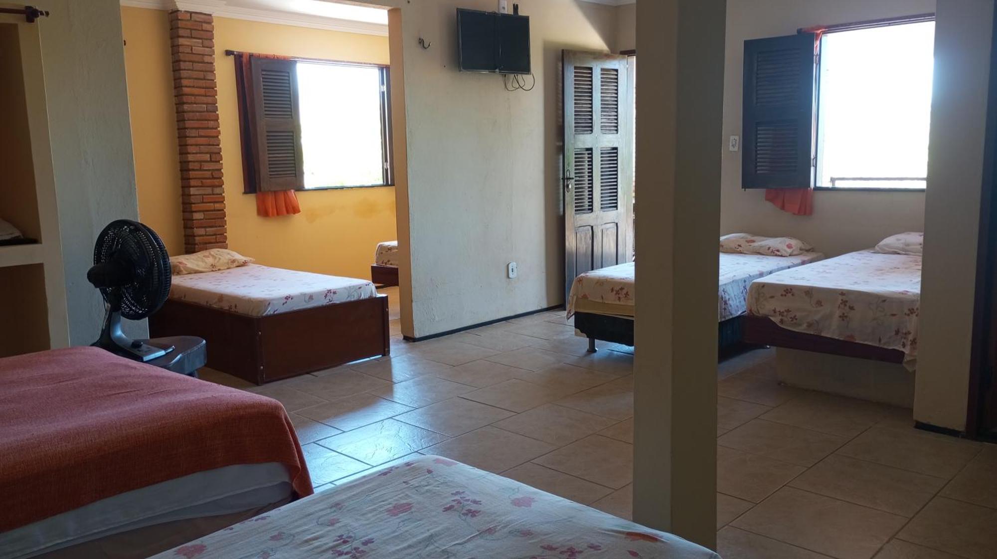 Pousada E Pizzaria Sol E Alegria Fortaleza  Rom bilde